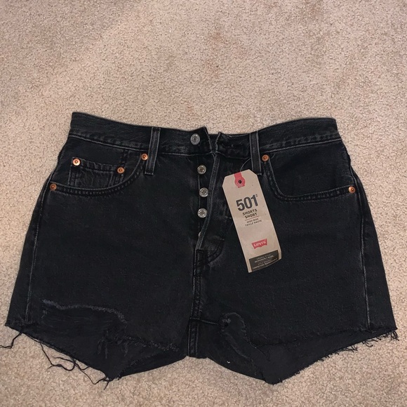 Levi’s denim shorts size 27 - Picture 2 of 3